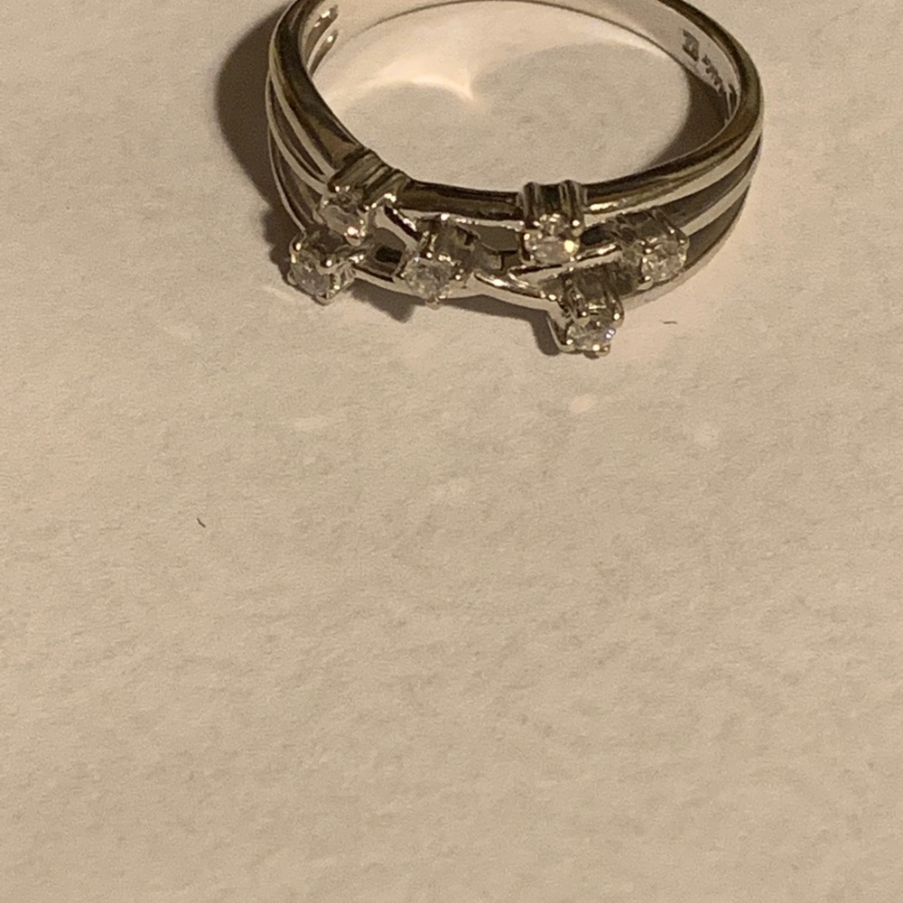 14k white gold diamond ring